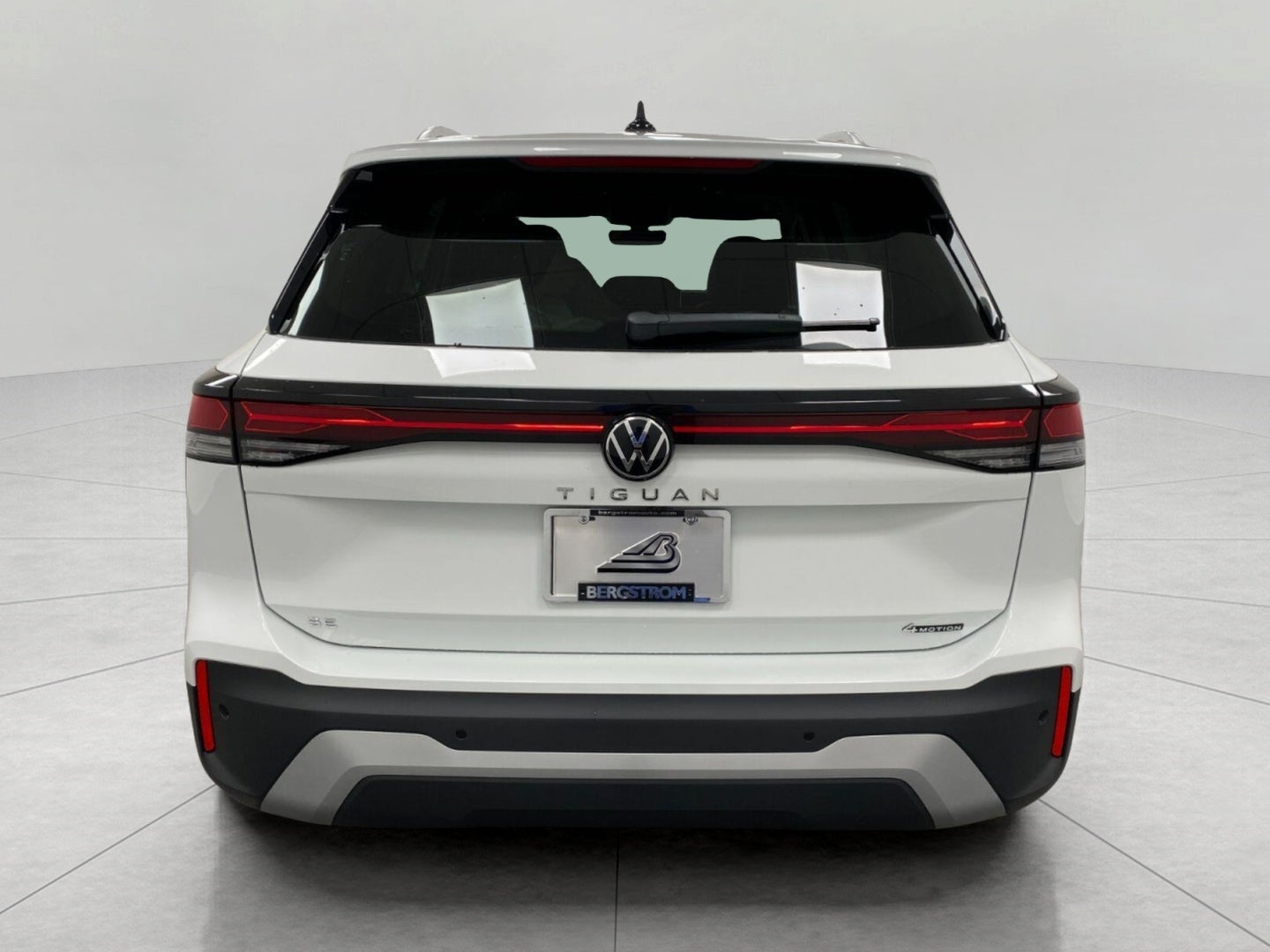2026 Volkswagen Tiguan SE 4MOTION