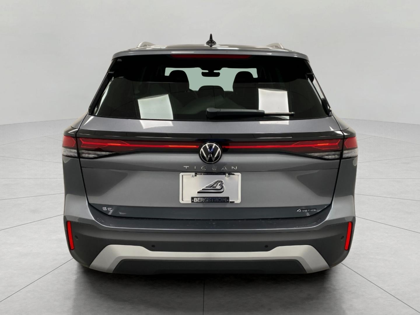2025 Volkswagen Tiguan 2.0T SE 4MOTION