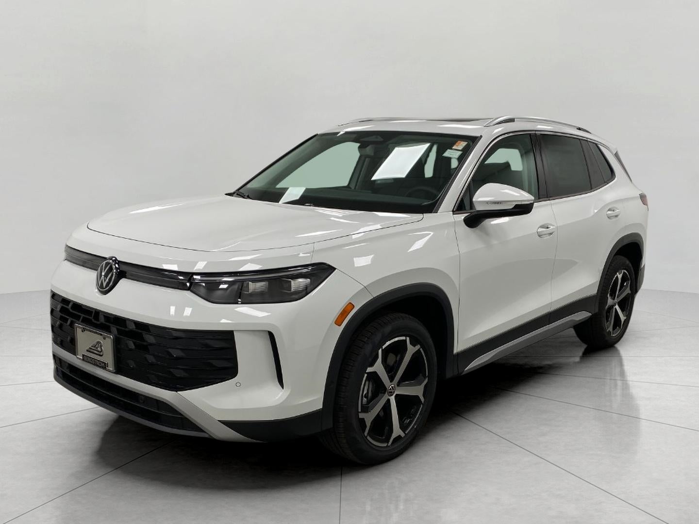 2025 Volkswagen Tiguan 2.0T SE 4MOTION