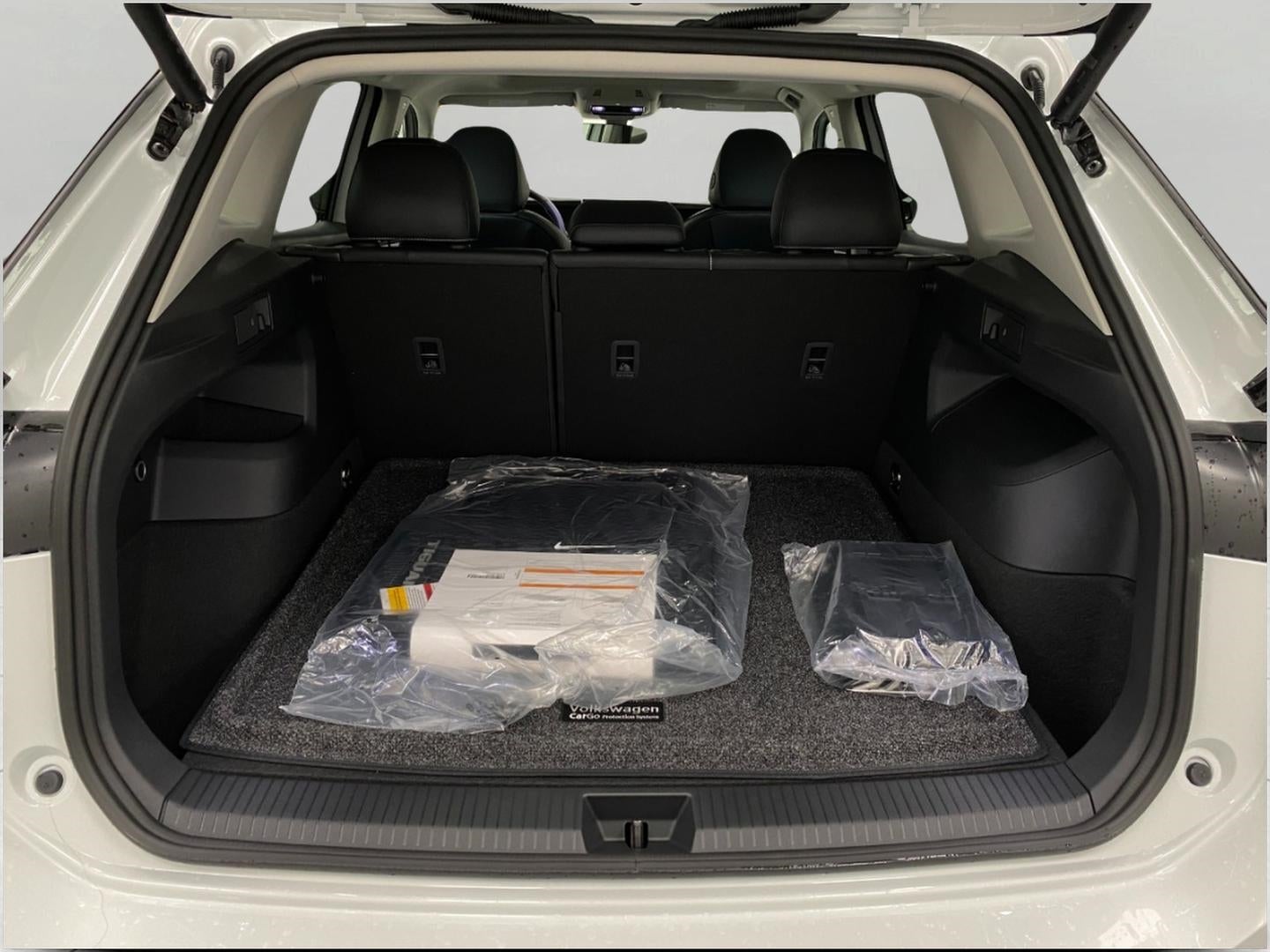 2026 Volkswagen Tiguan SE 4MOTION