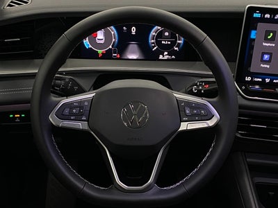 2025 Volkswagen Tiguan 2.0T SE 4MOTION