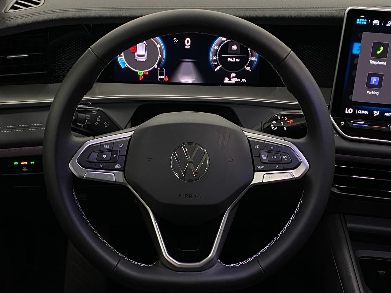 2025 Volkswagen Tiguan 2.0T SE 4MOTION