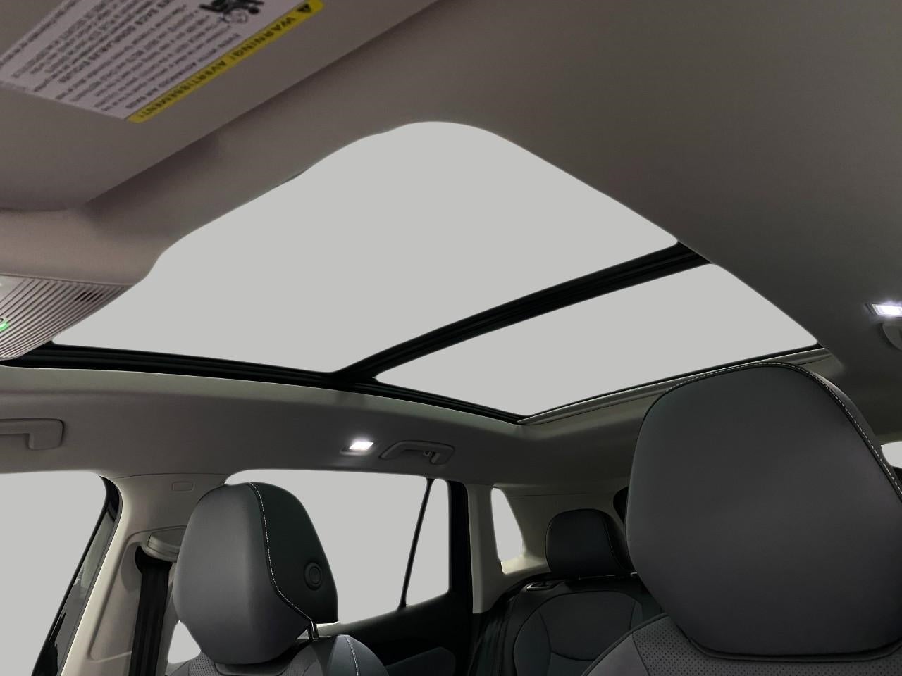 2025 Volkswagen Tiguan 2.0T SE 4MOTION