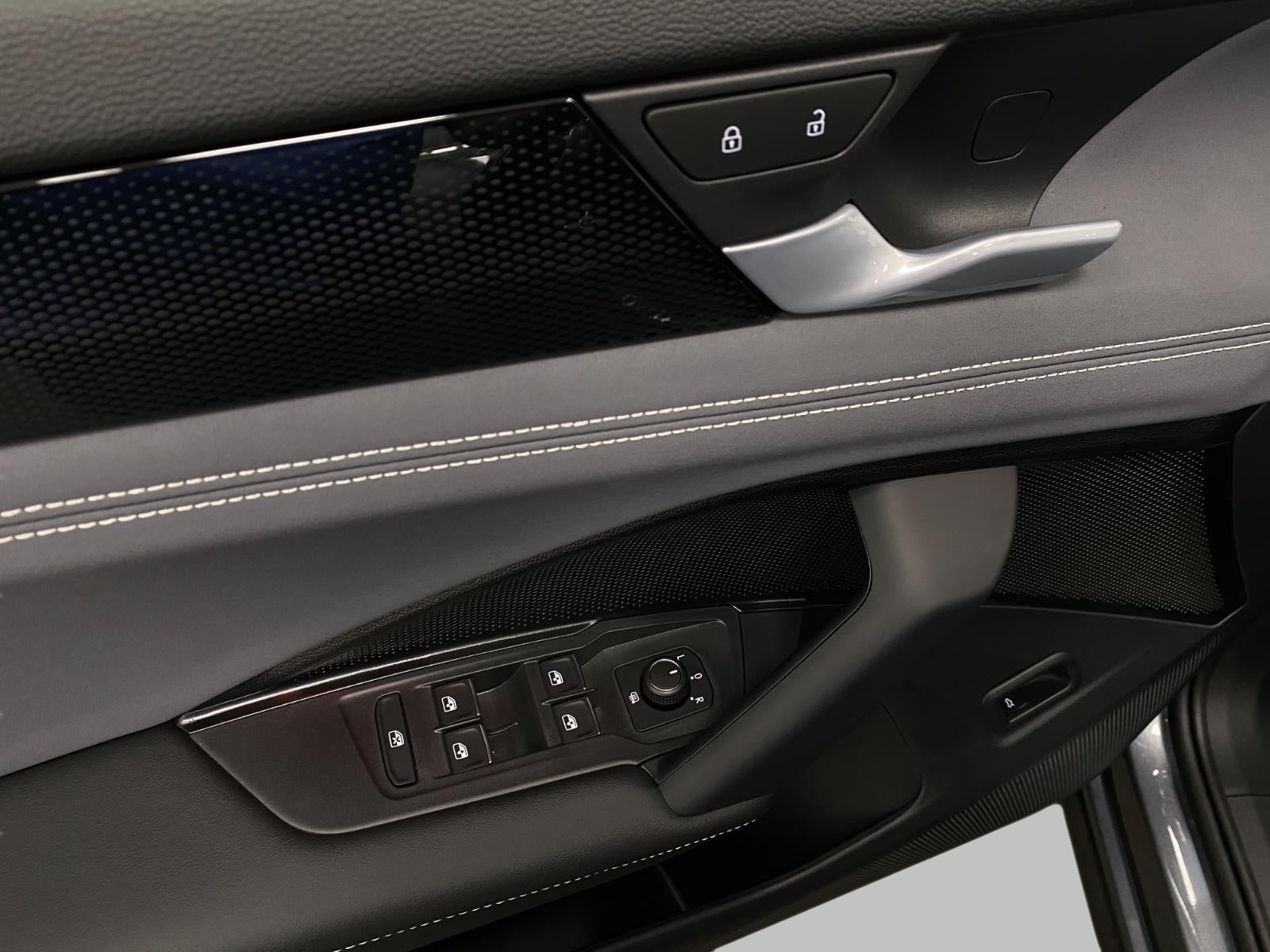 2026 Volkswagen Tiguan SE 4MOTION