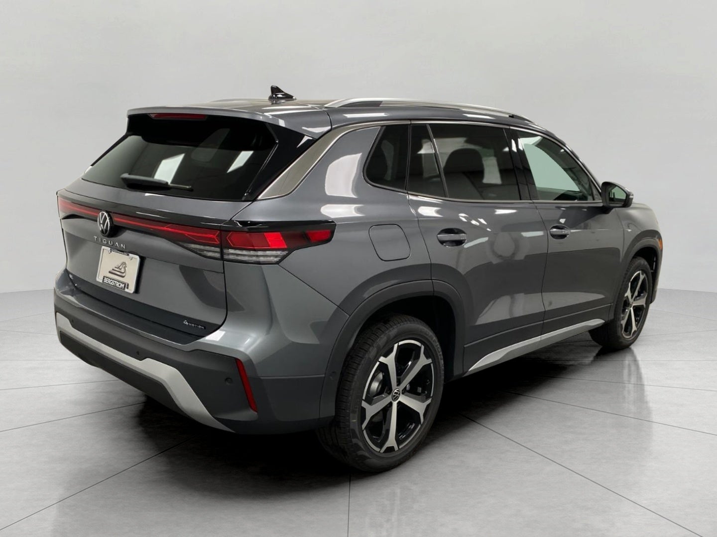 2026 Volkswagen Tiguan SE 4MOTION