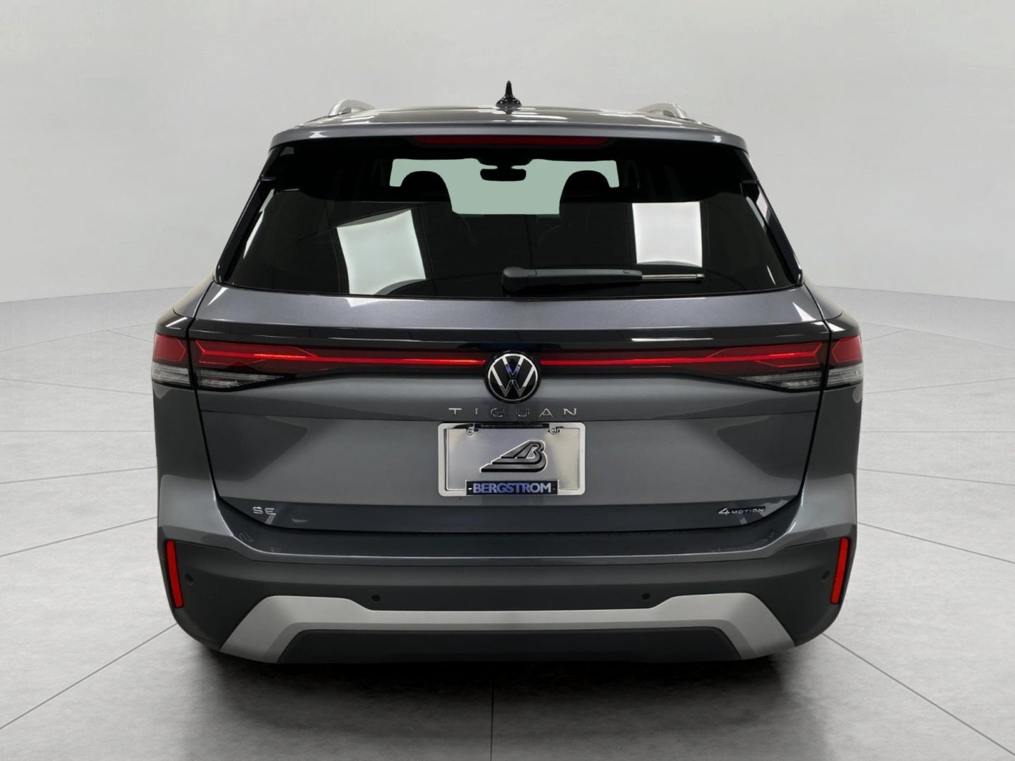 2026 Volkswagen Tiguan SE 4MOTION