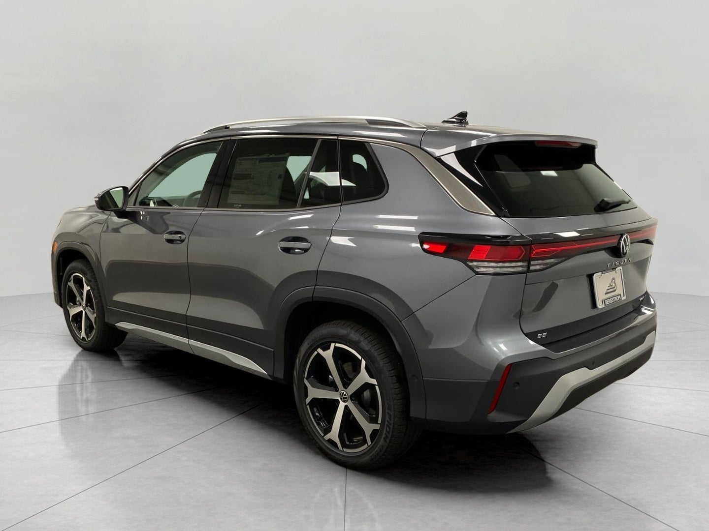 2026 Volkswagen Tiguan SE 4MOTION