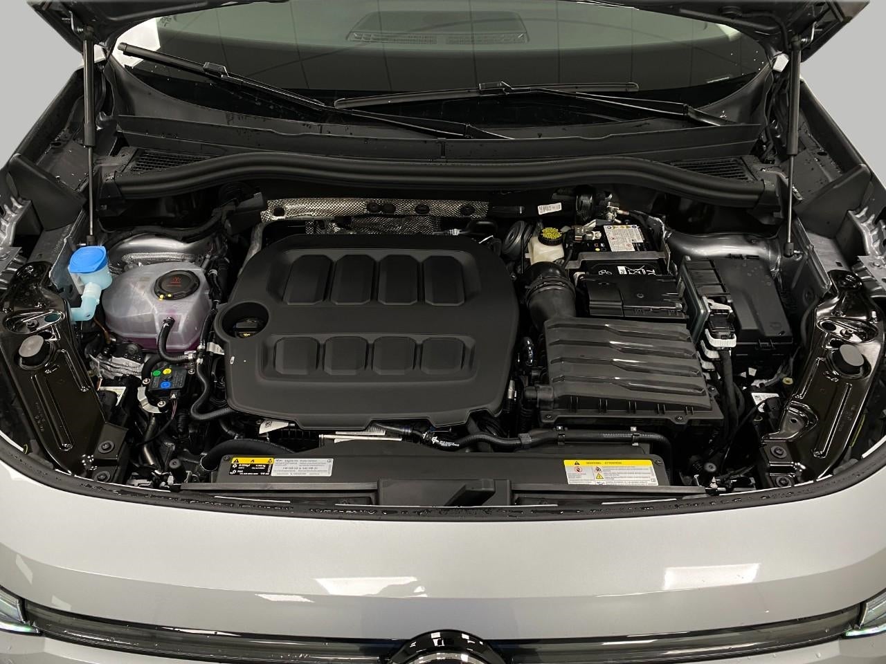 2025 Volkswagen Tiguan 2.0T SE 4MOTION