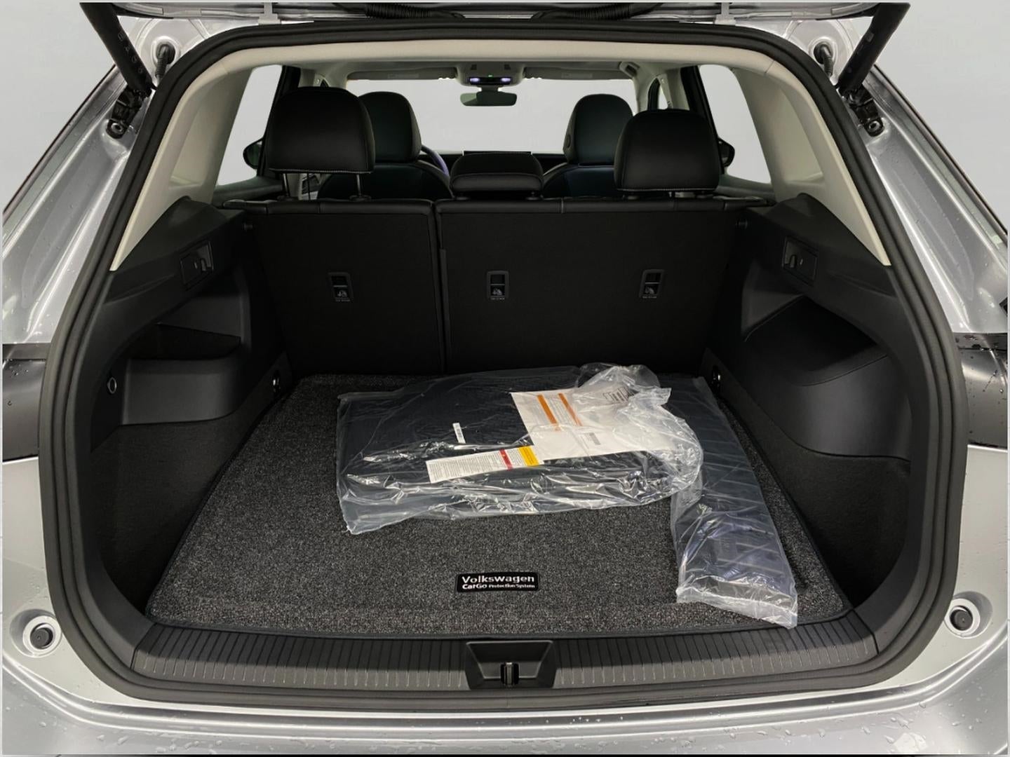 2025 Volkswagen Tiguan 2.0T SE 4MOTION