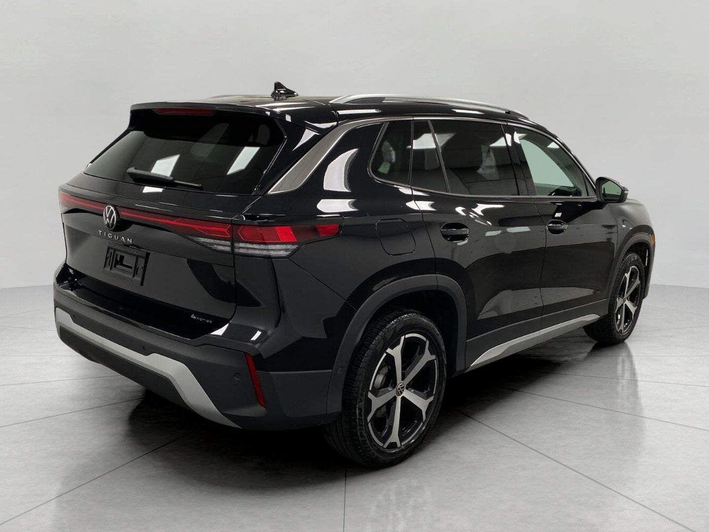 2026 Volkswagen Tiguan SE 4MOTION