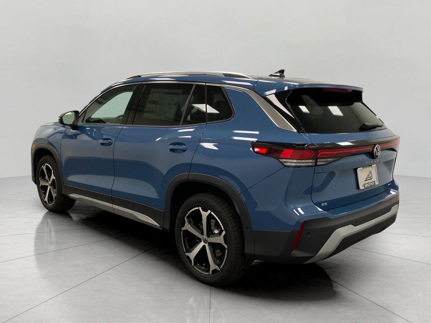 2026 Volkswagen Tiguan SE 4MOTION