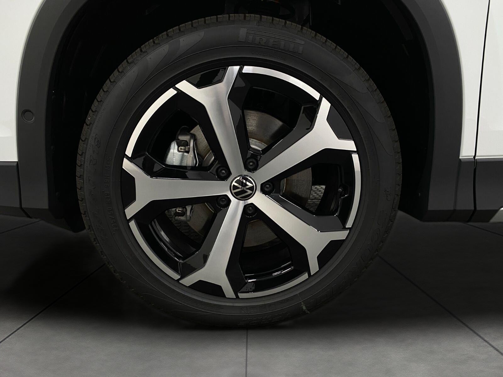 2026 Volkswagen Tiguan SE 4MOTION