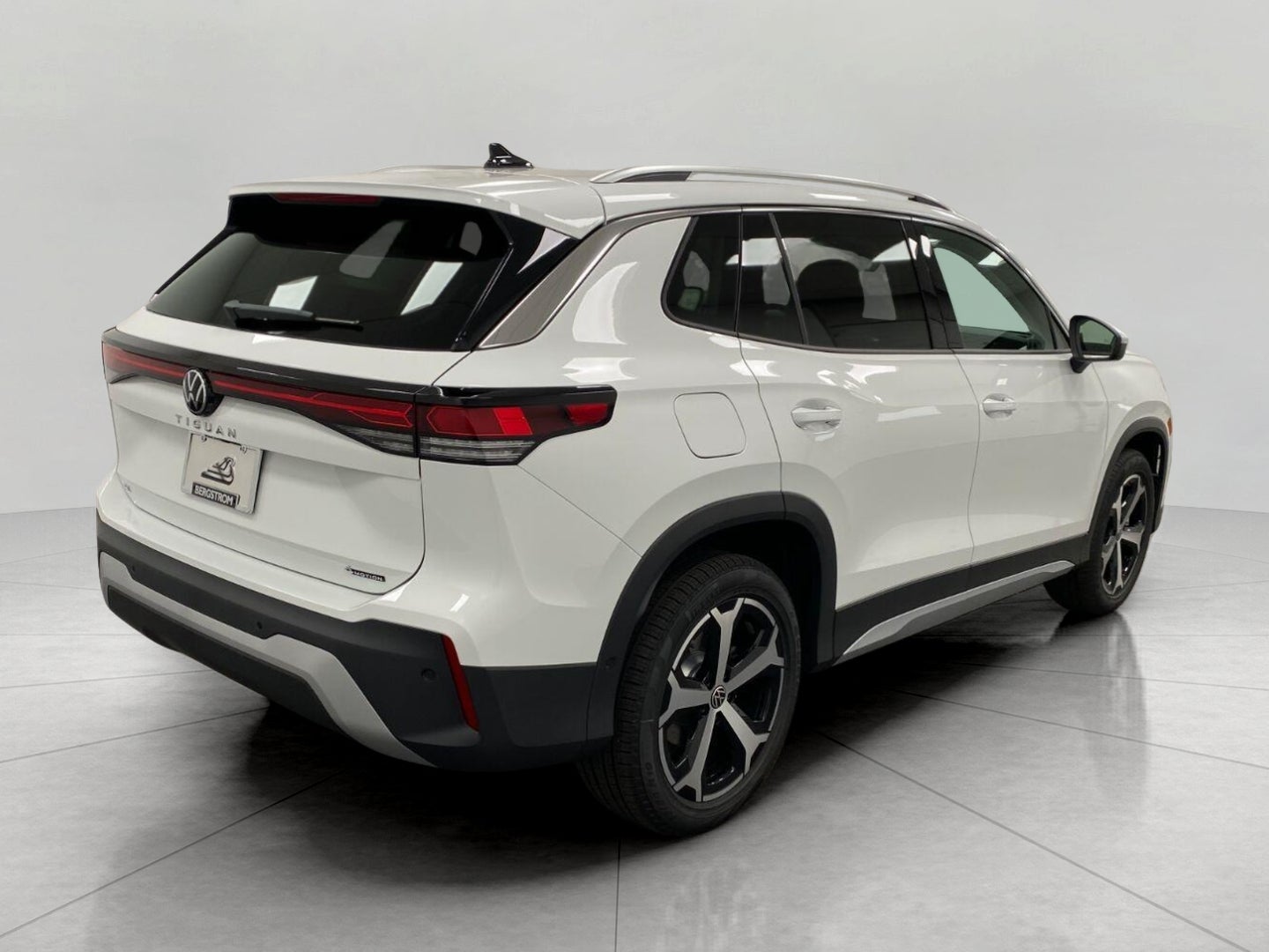 2026 Volkswagen Tiguan SE 4MOTION