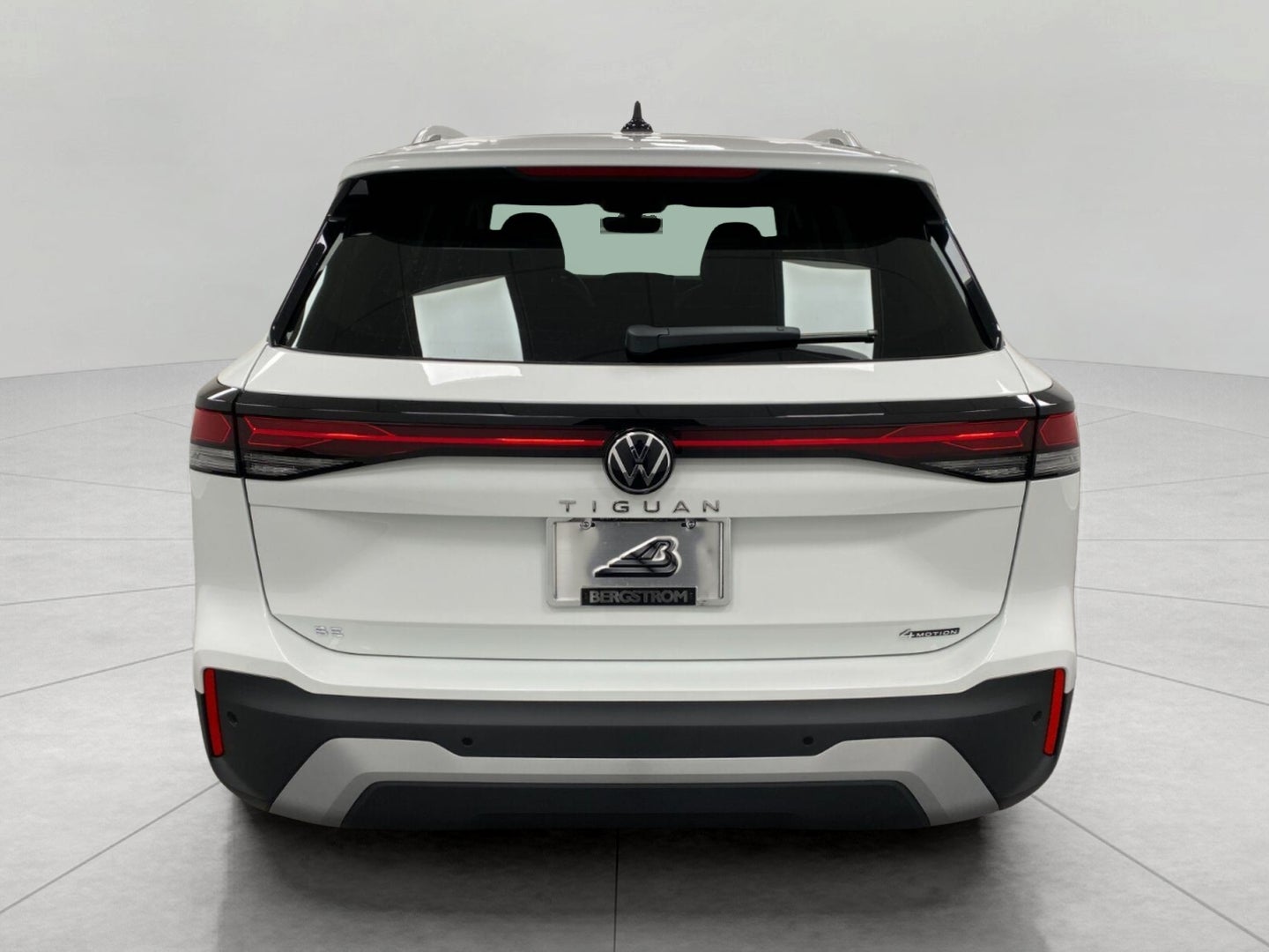 2026 Volkswagen Tiguan SE 4MOTION
