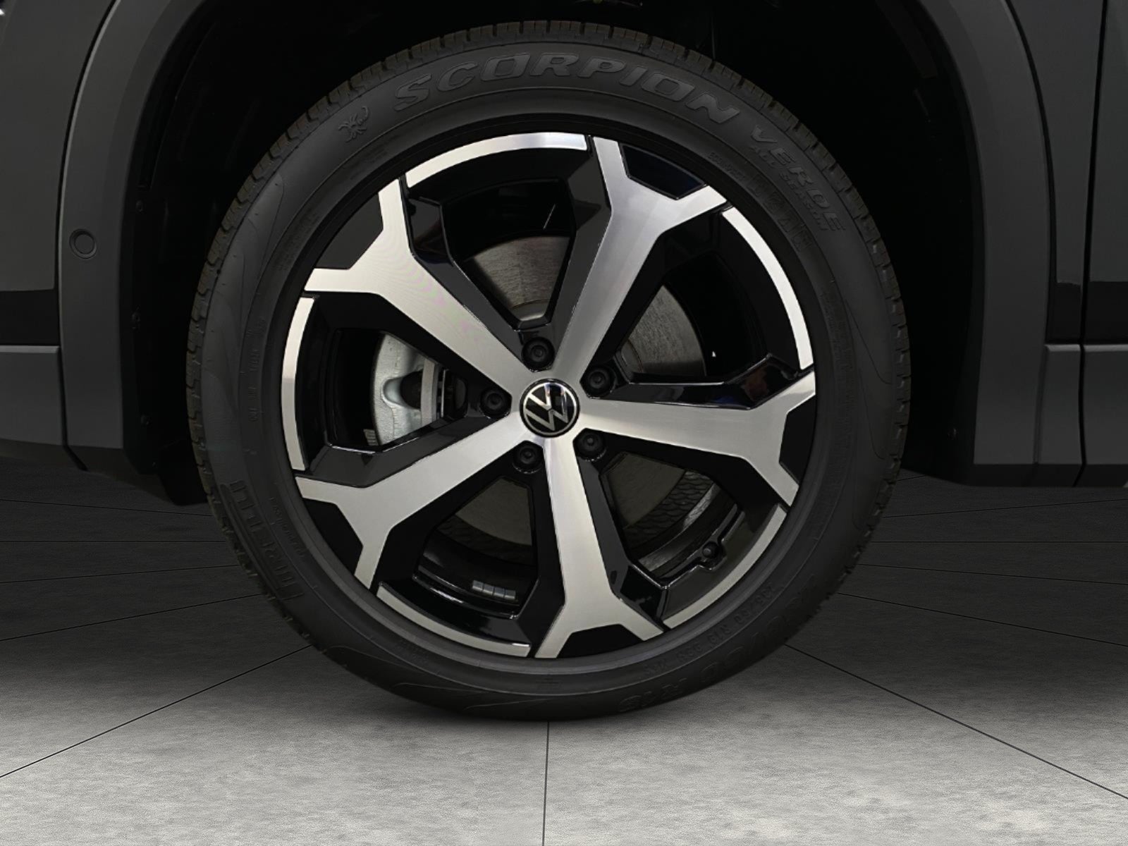 2026 Volkswagen Tiguan SE 4MOTION