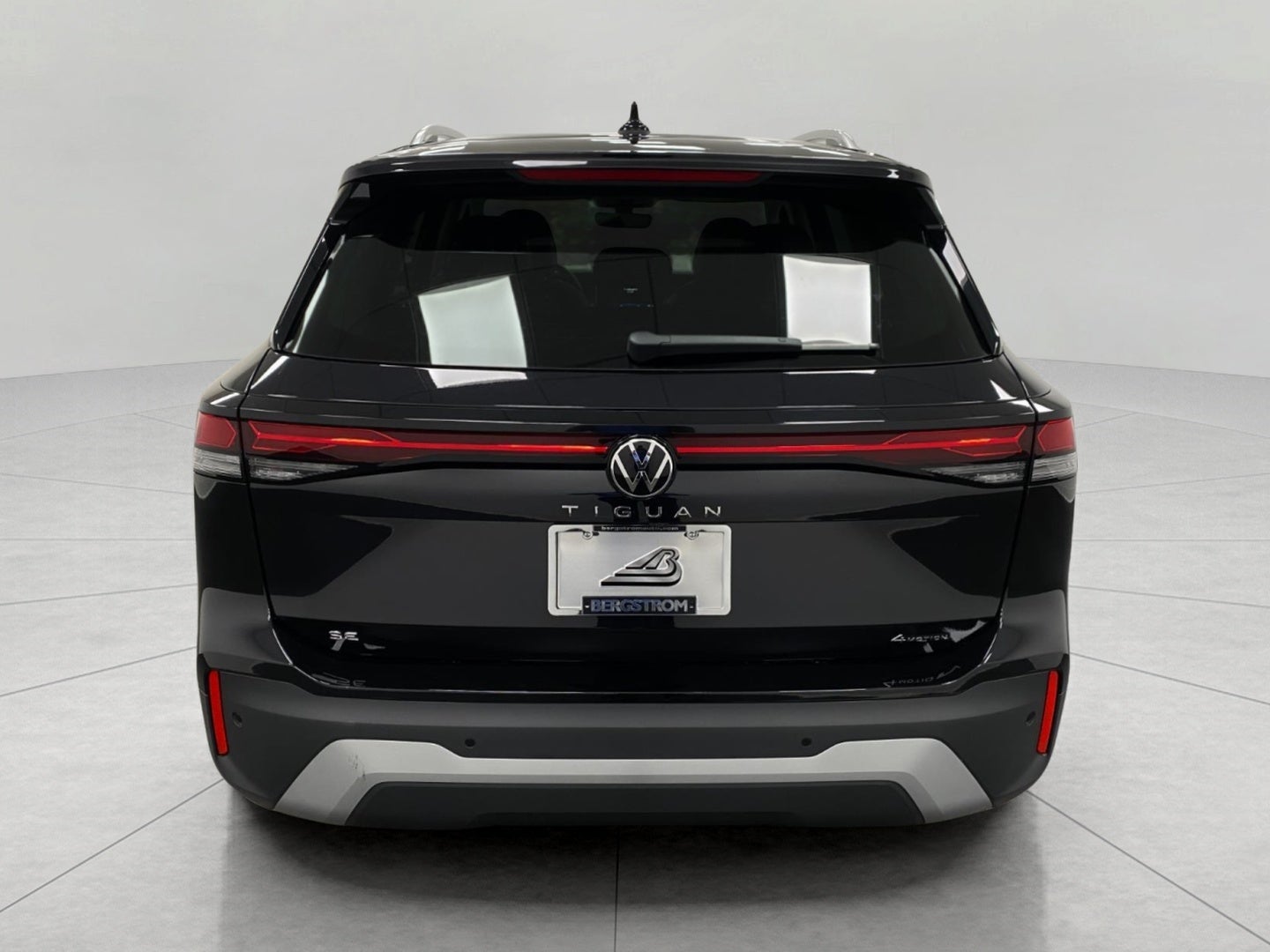 2026 Volkswagen Tiguan SE 4MOTION