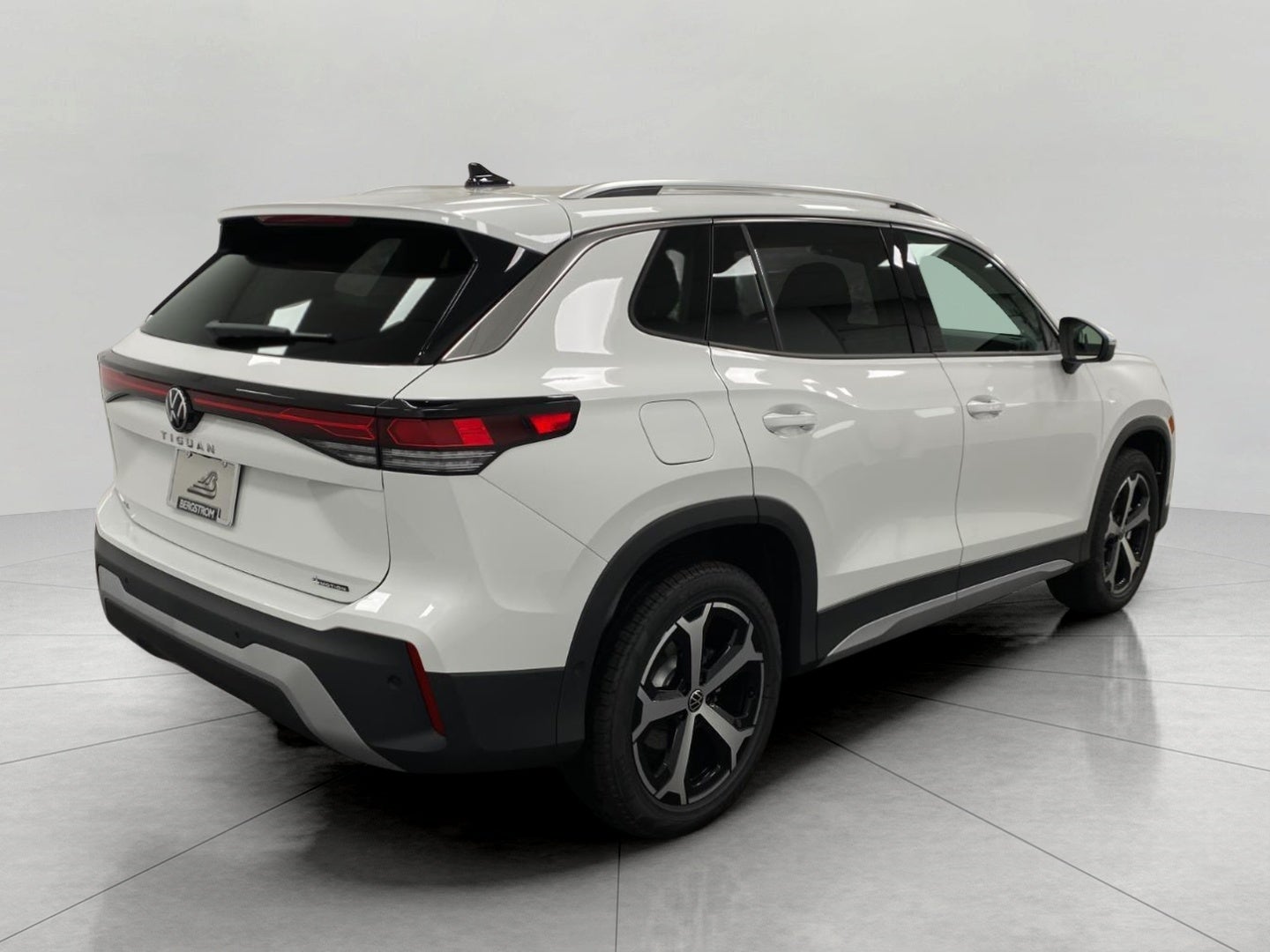 2026 Volkswagen Tiguan SE 4MOTION