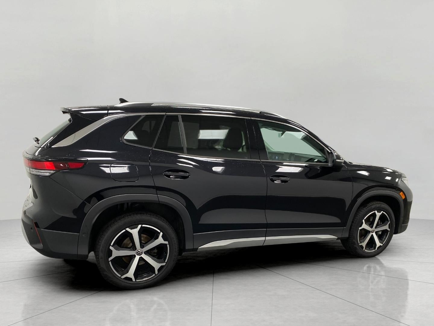 2025 Volkswagen Tiguan 2.0T SE 4MOTION