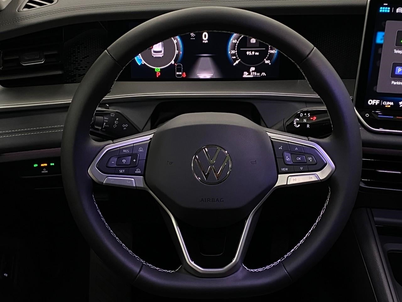 2025 Volkswagen Tiguan 2.0T SE 4MOTION