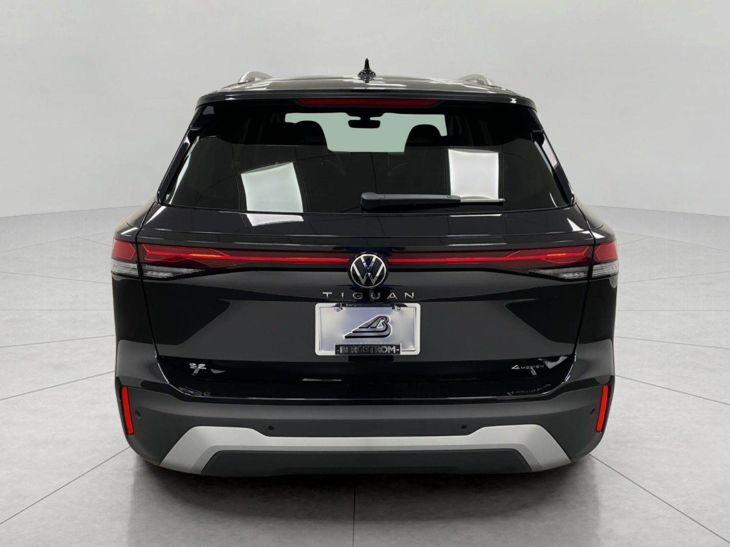 2026 Volkswagen Tiguan SE 4MOTION