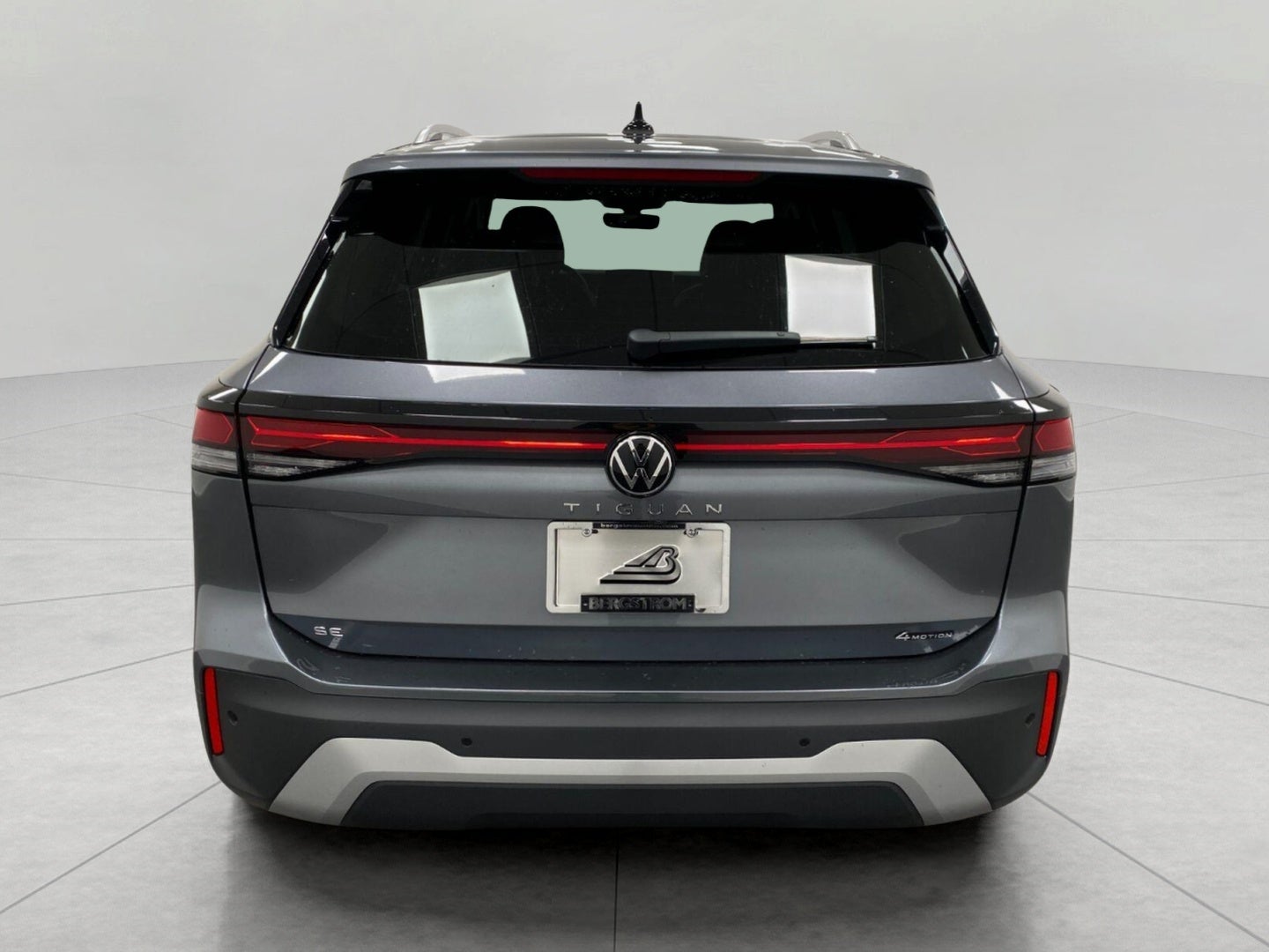 2026 Volkswagen Tiguan SE 4MOTION