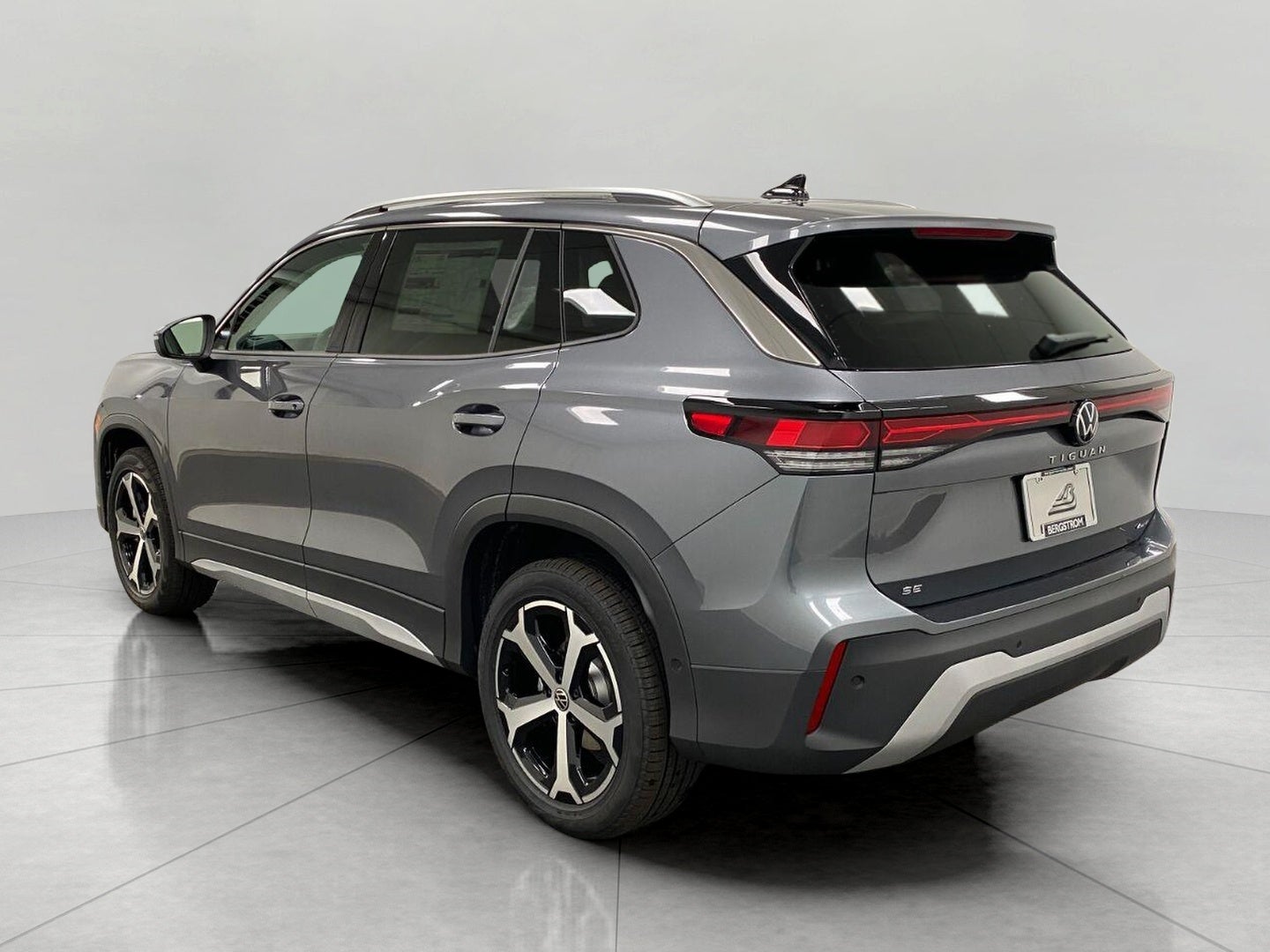 2026 Volkswagen Tiguan SE 4MOTION
