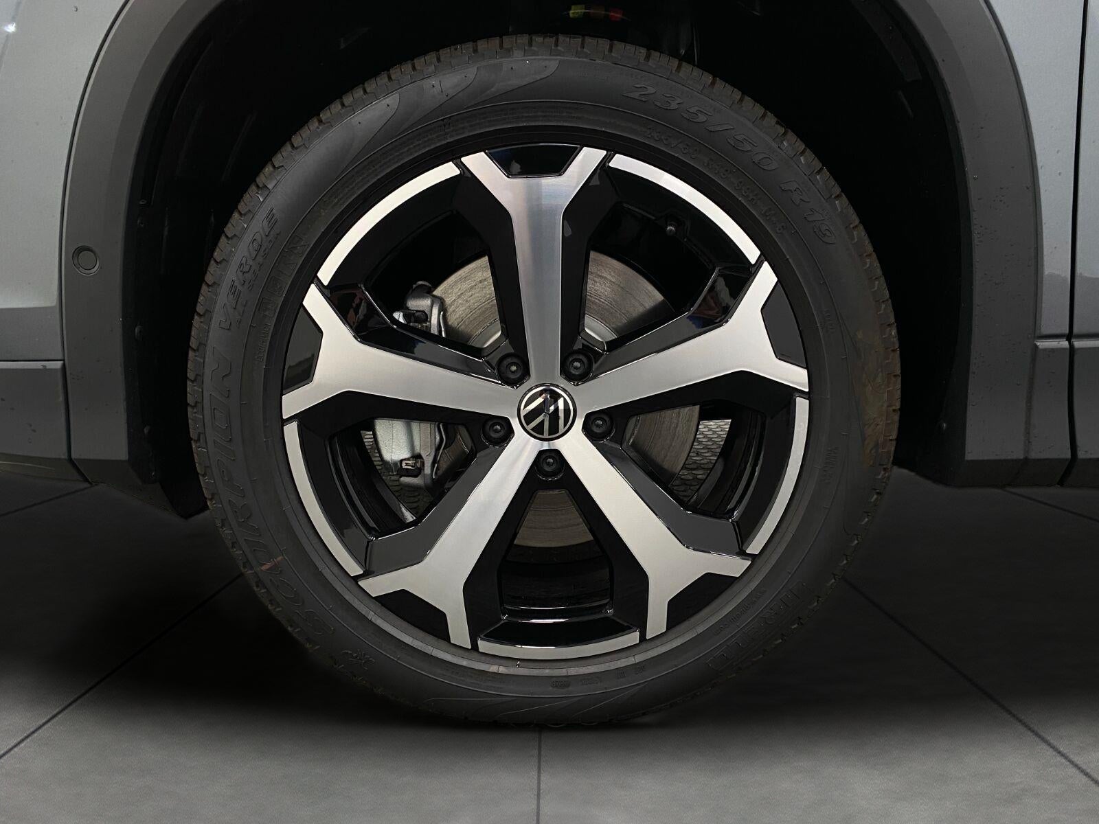 2026 Volkswagen Tiguan SE 4MOTION
