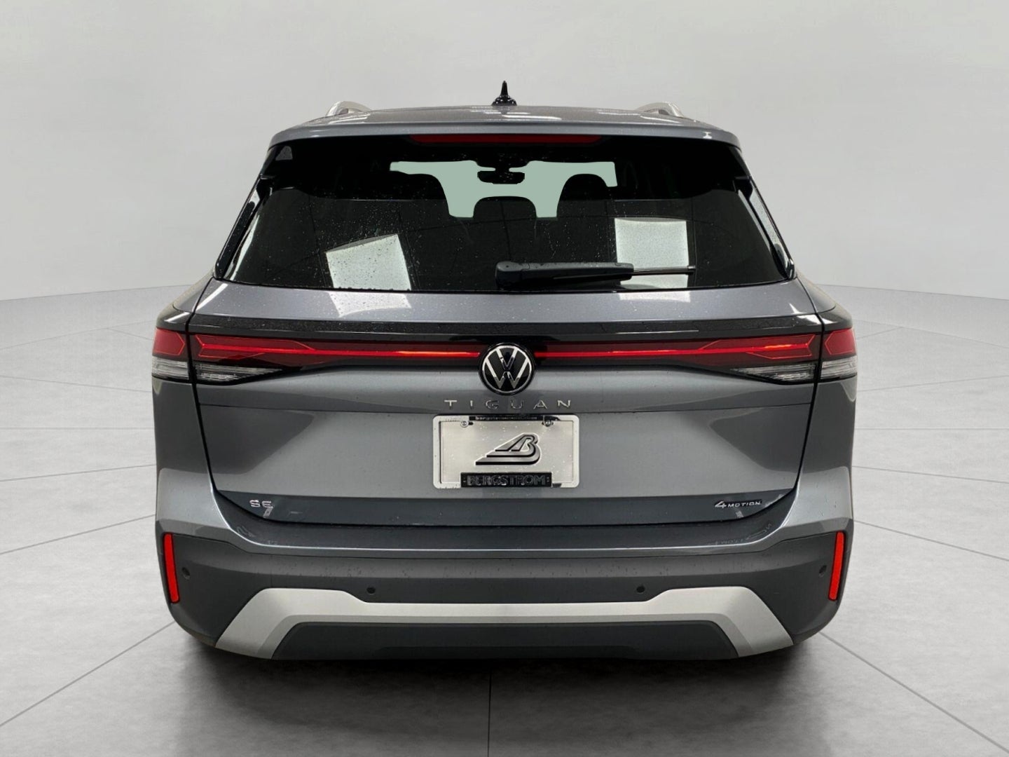 2026 Volkswagen Tiguan SE 4MOTION