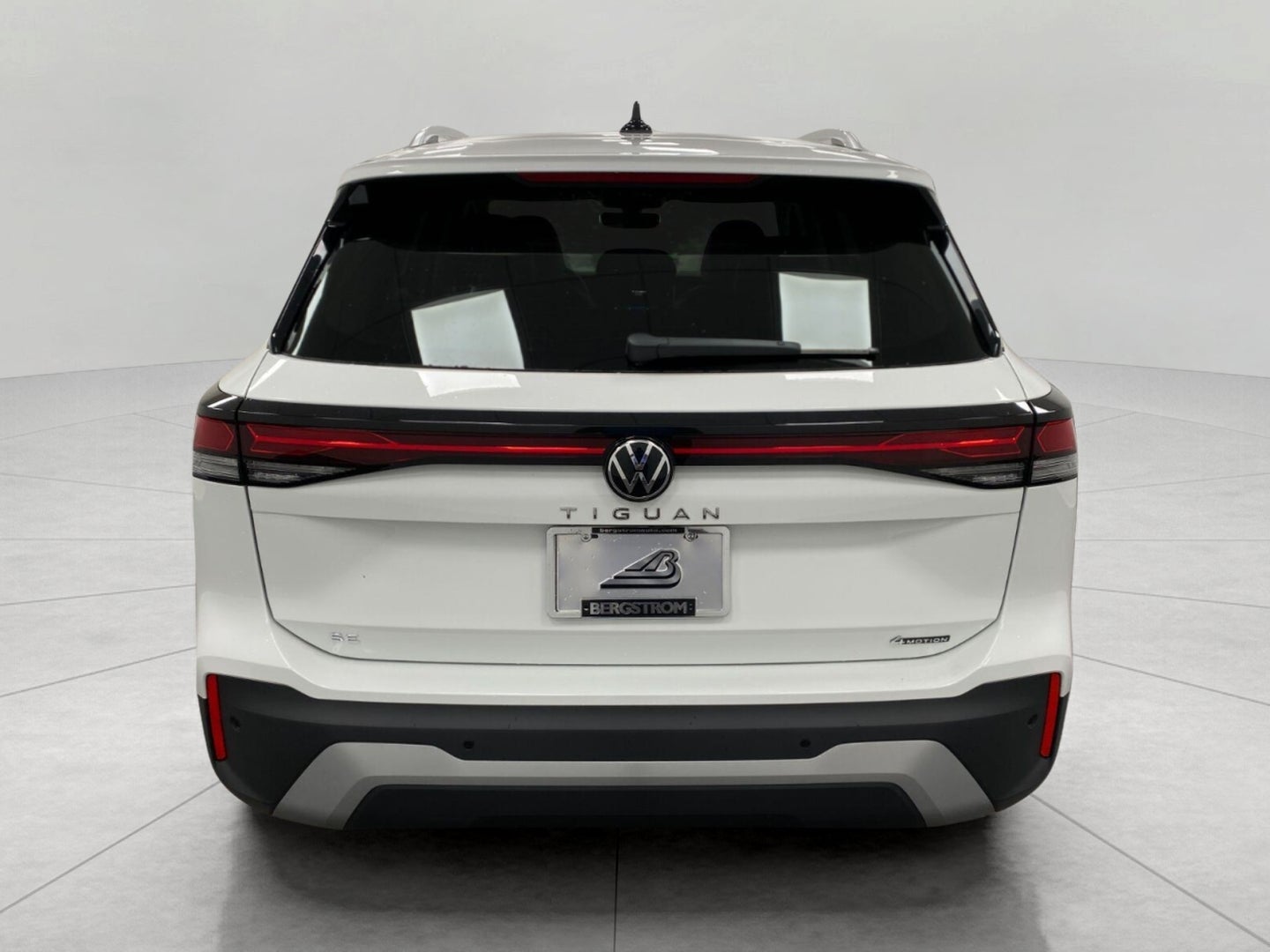 2026 Volkswagen Tiguan SE 4MOTION