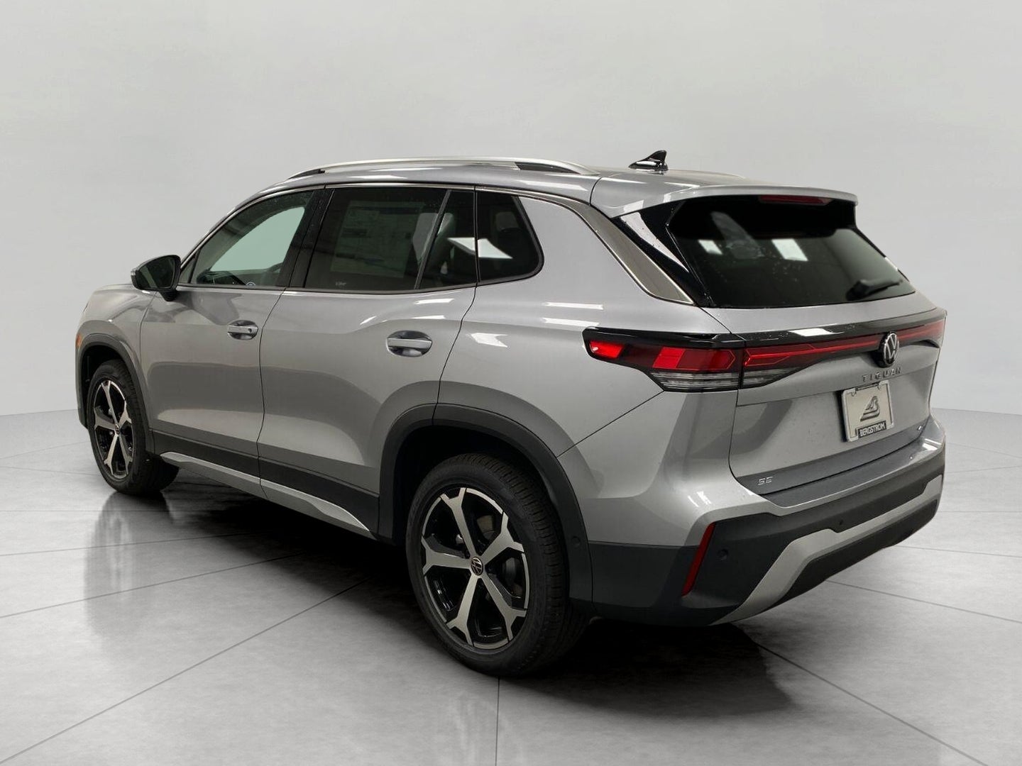 2026 Volkswagen Tiguan SE 4MOTION