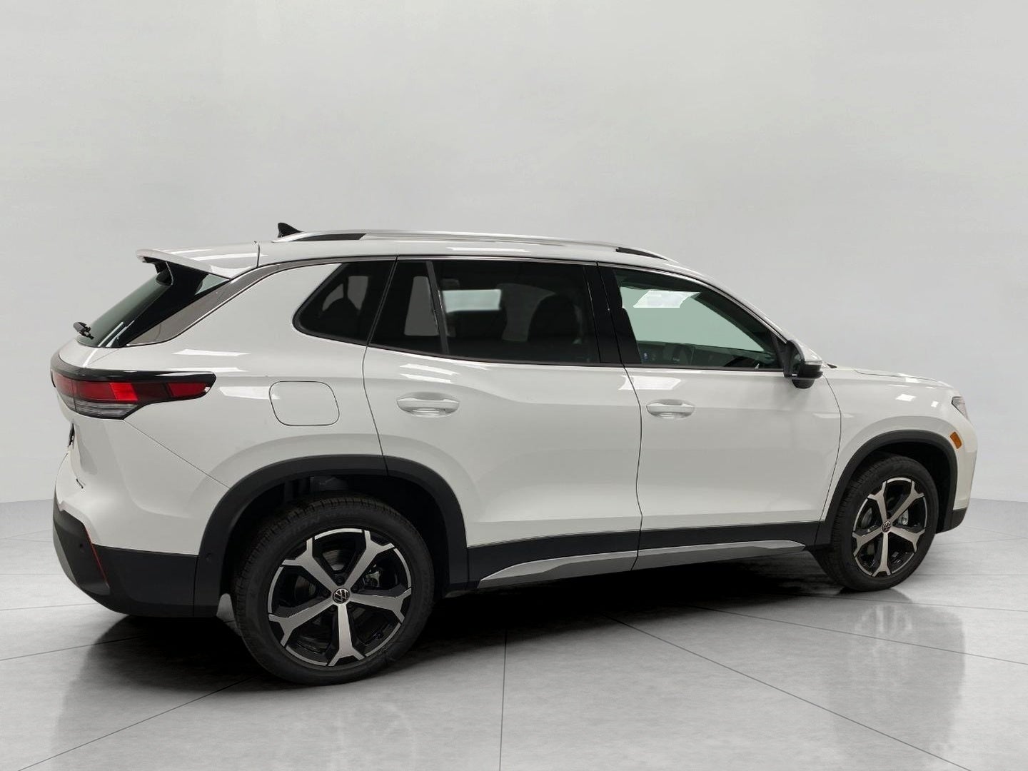 2026 Volkswagen Tiguan SE 4MOTION