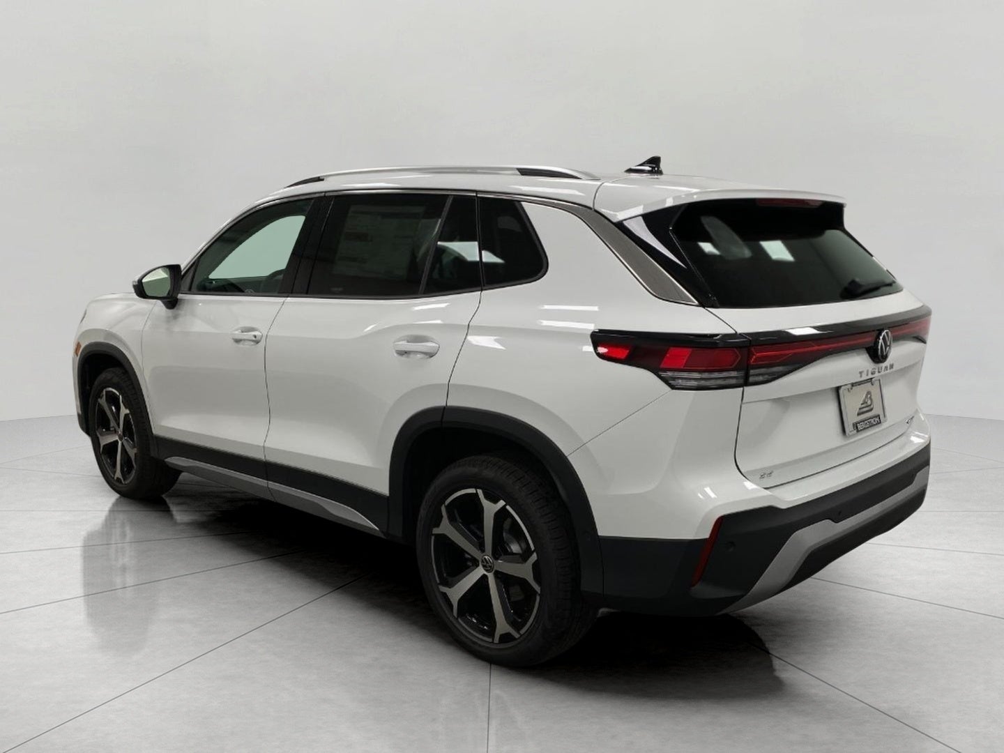 2026 Volkswagen Tiguan SE 4MOTION