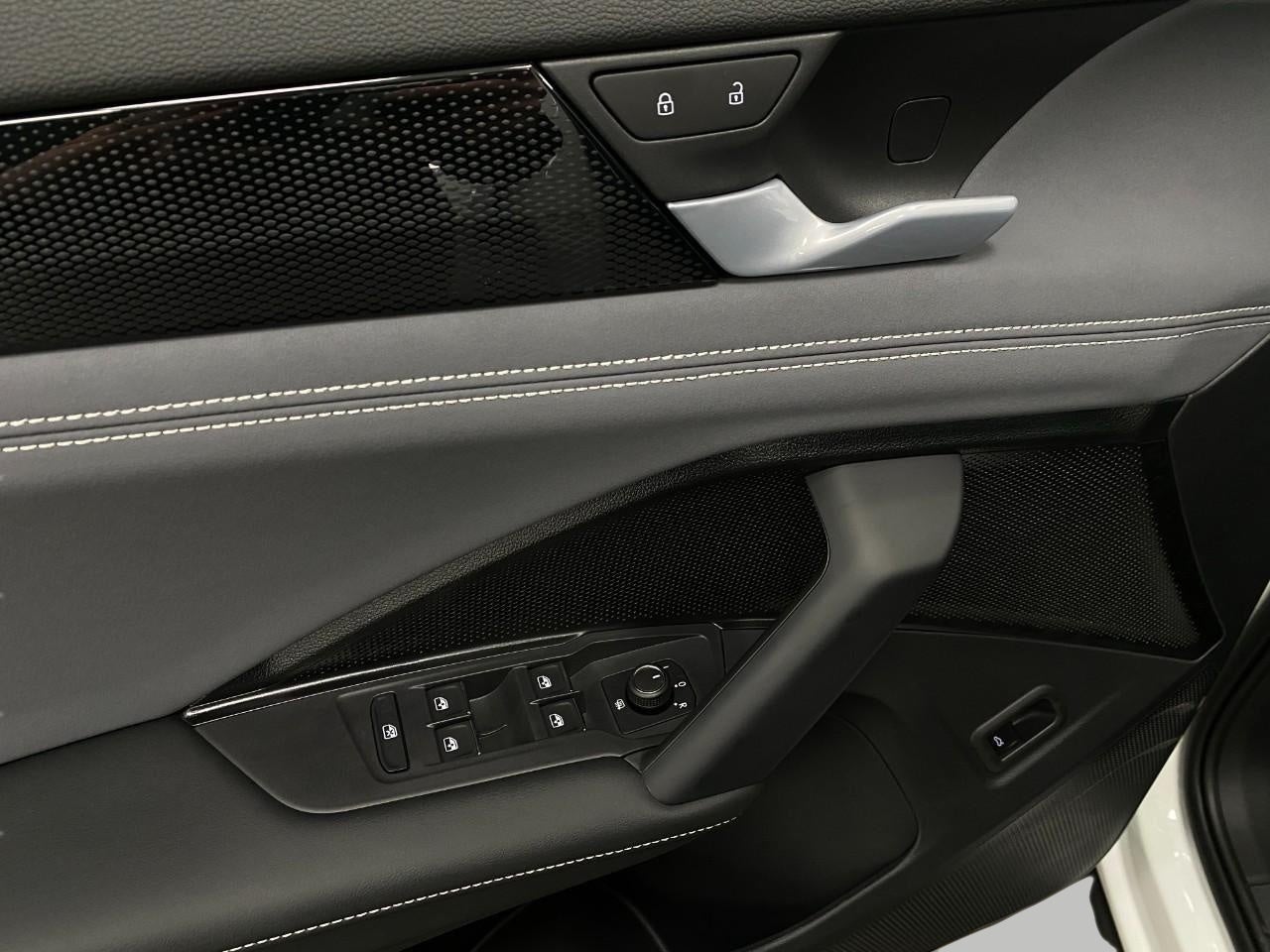 2026 Volkswagen Tiguan SE 4MOTION