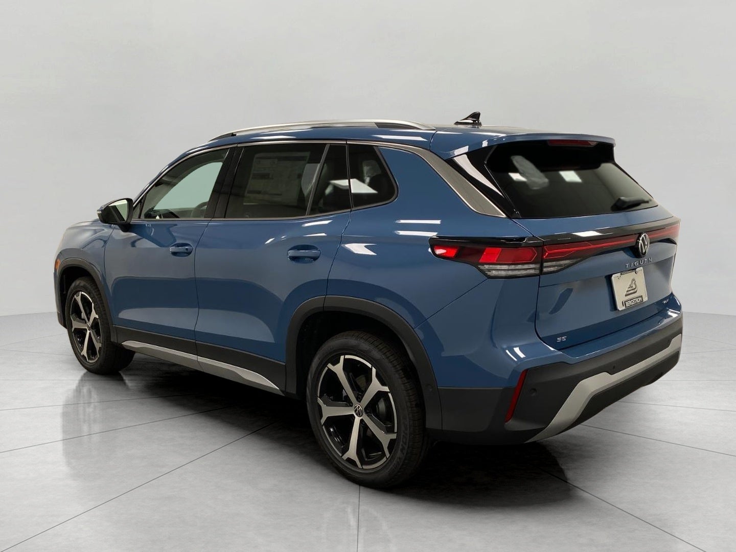 2026 Volkswagen Tiguan SE 4MOTION