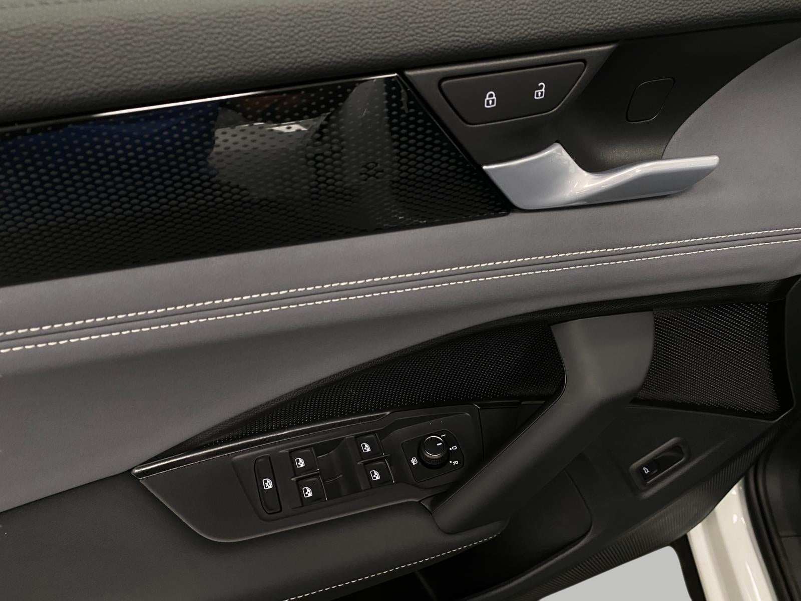 2026 Volkswagen Tiguan SE 4MOTION