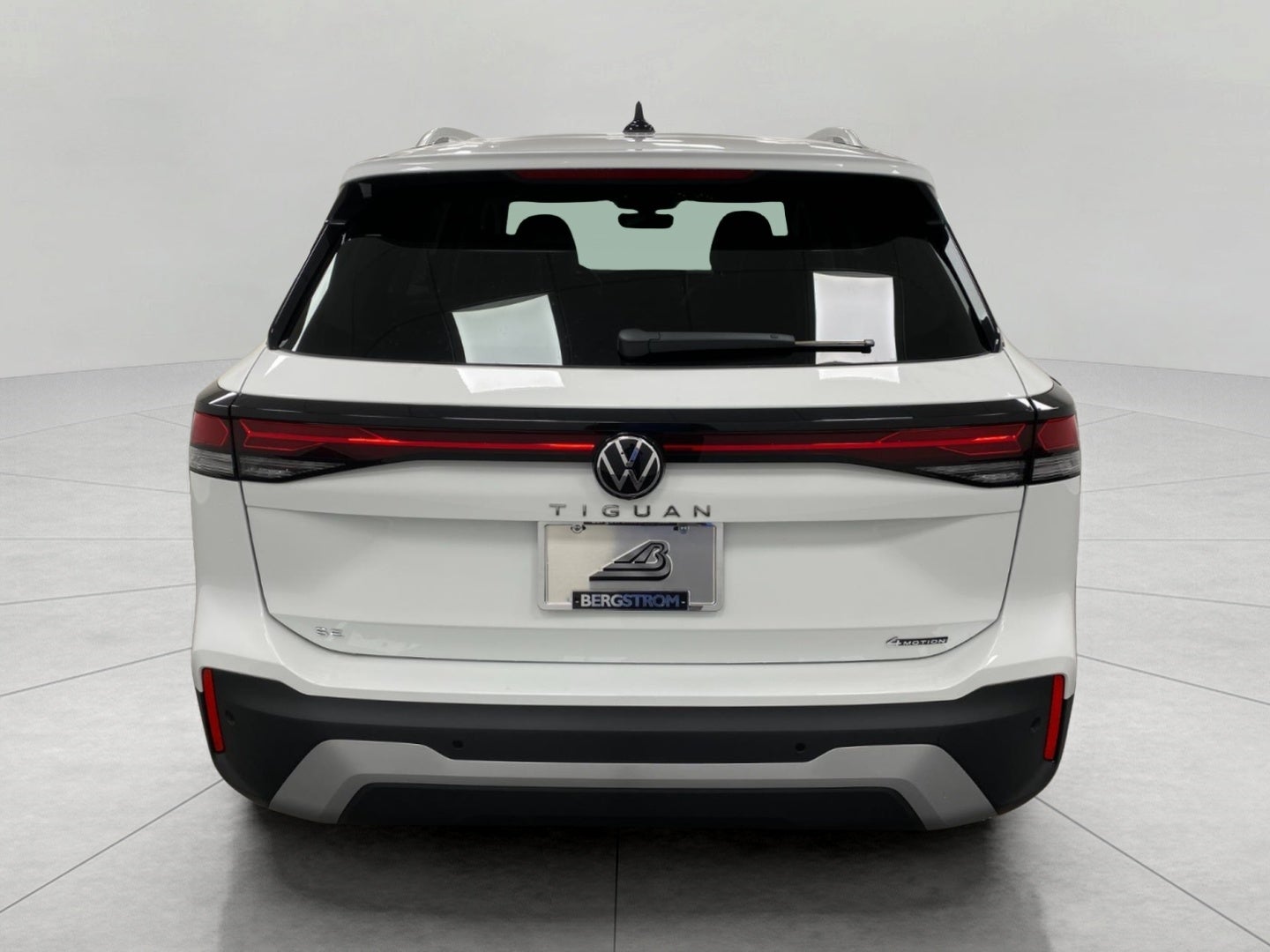 2026 Volkswagen Tiguan SE 4MOTION