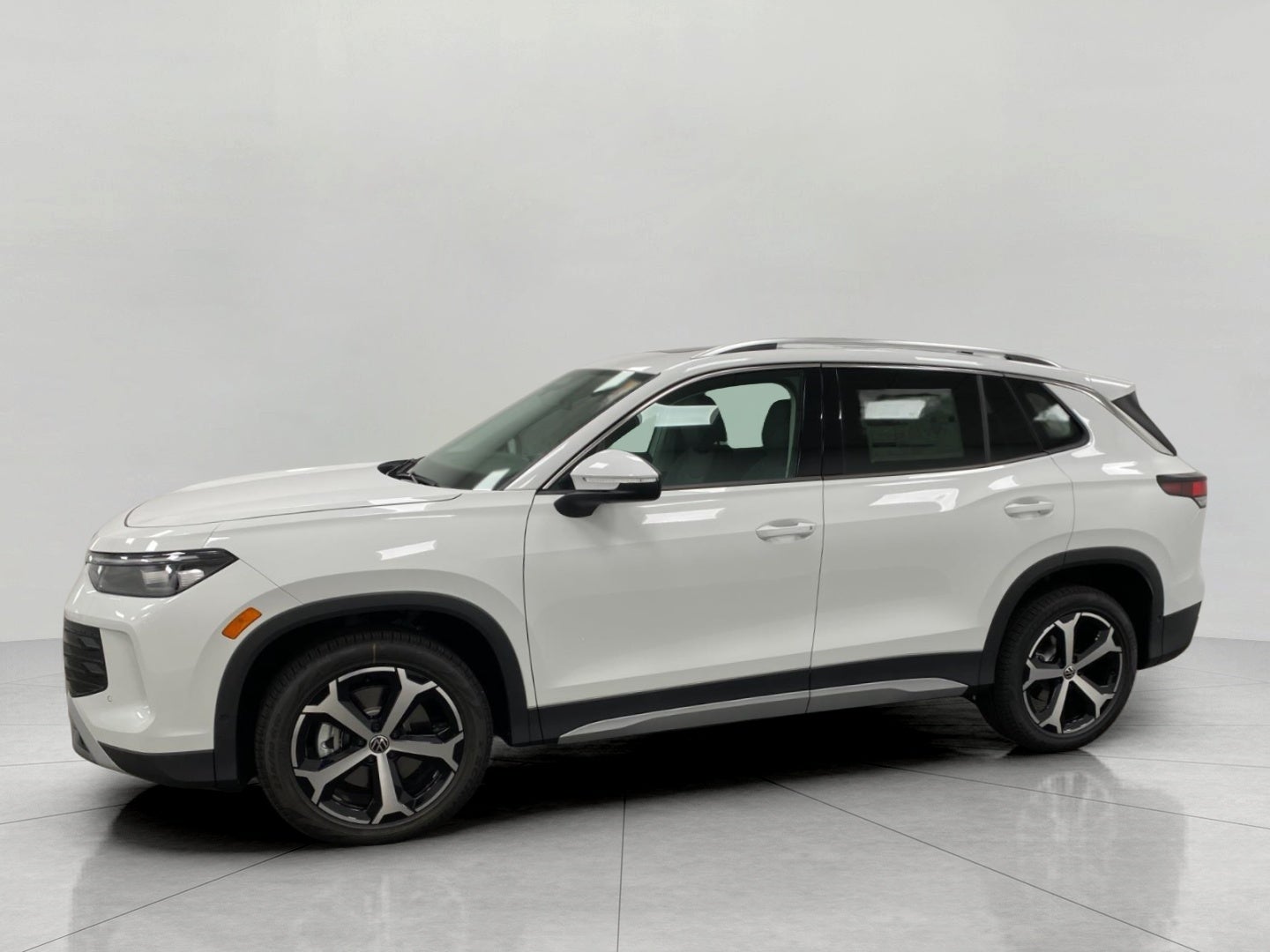 2026 Volkswagen Tiguan SE 4MOTION