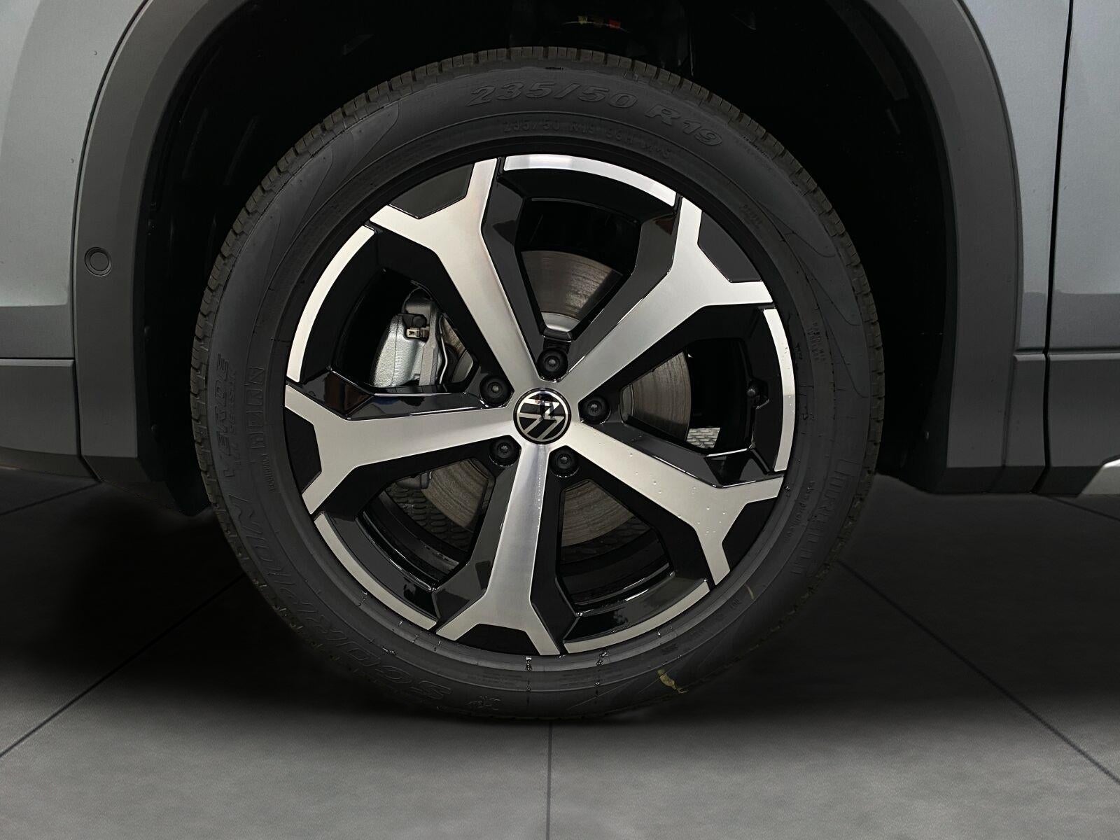 2026 Volkswagen Tiguan SE 4MOTION