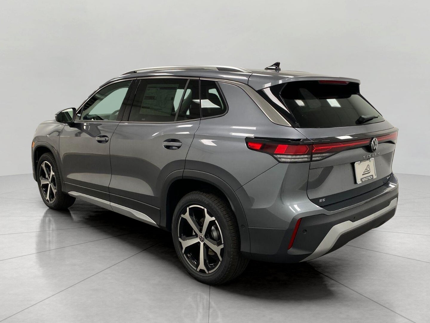 2026 Volkswagen Tiguan SE 4MOTION