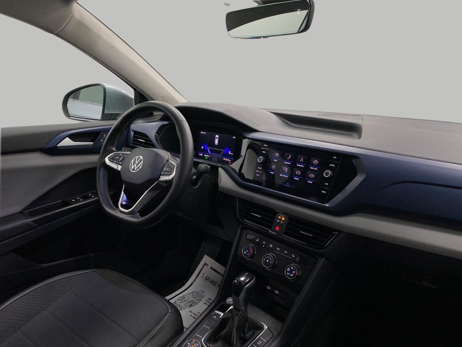 2022 Volkswagen Taos SE 4MOTION