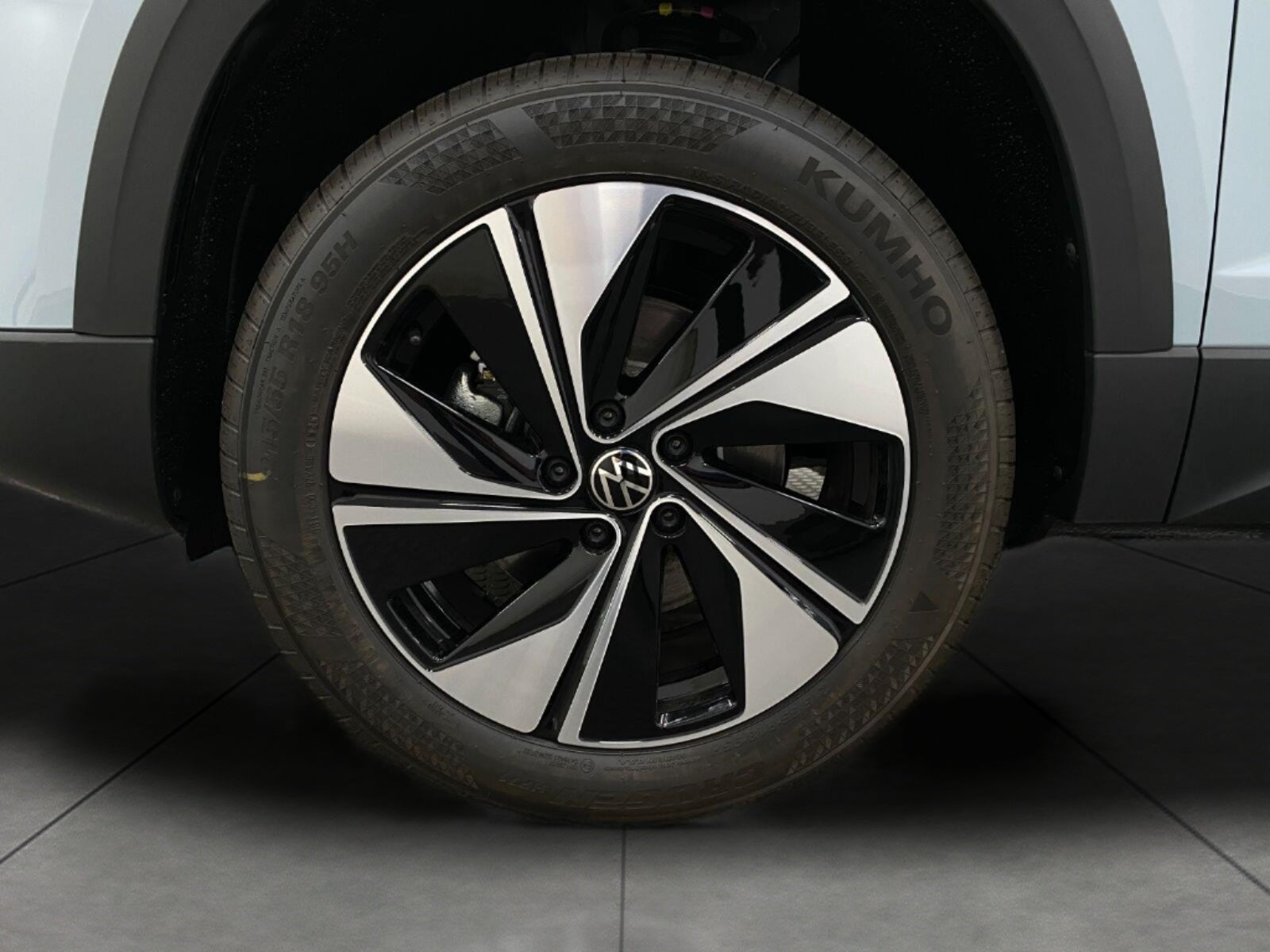 2026 Volkswagen Taos SE 4MOTION