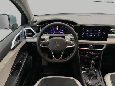 2026 Volkswagen Taos SE 4MOTION