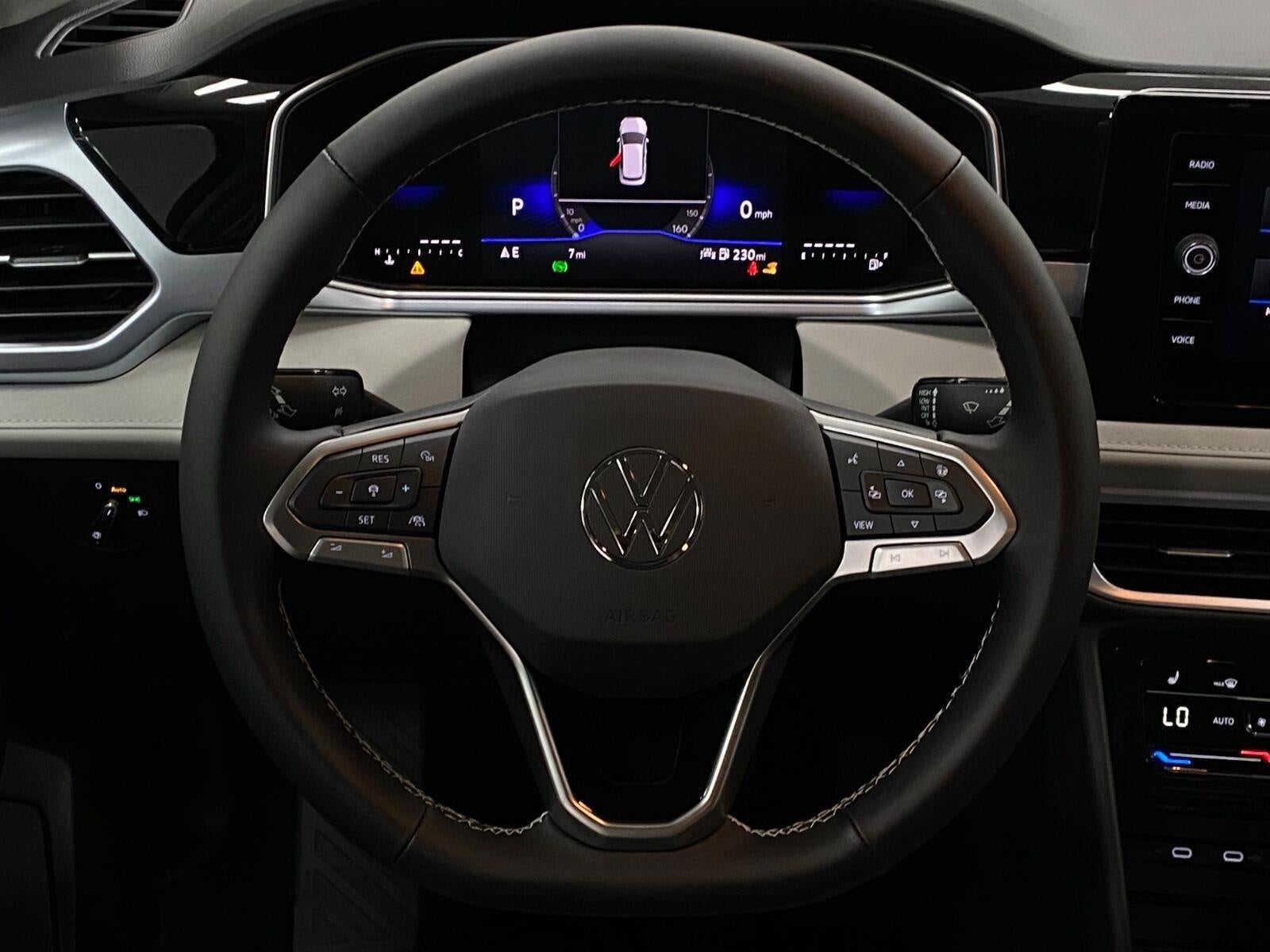 2026 Volkswagen Taos SE 4MOTION