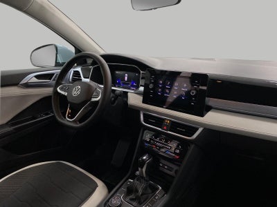2026 Volkswagen Taos SE 4MOTION