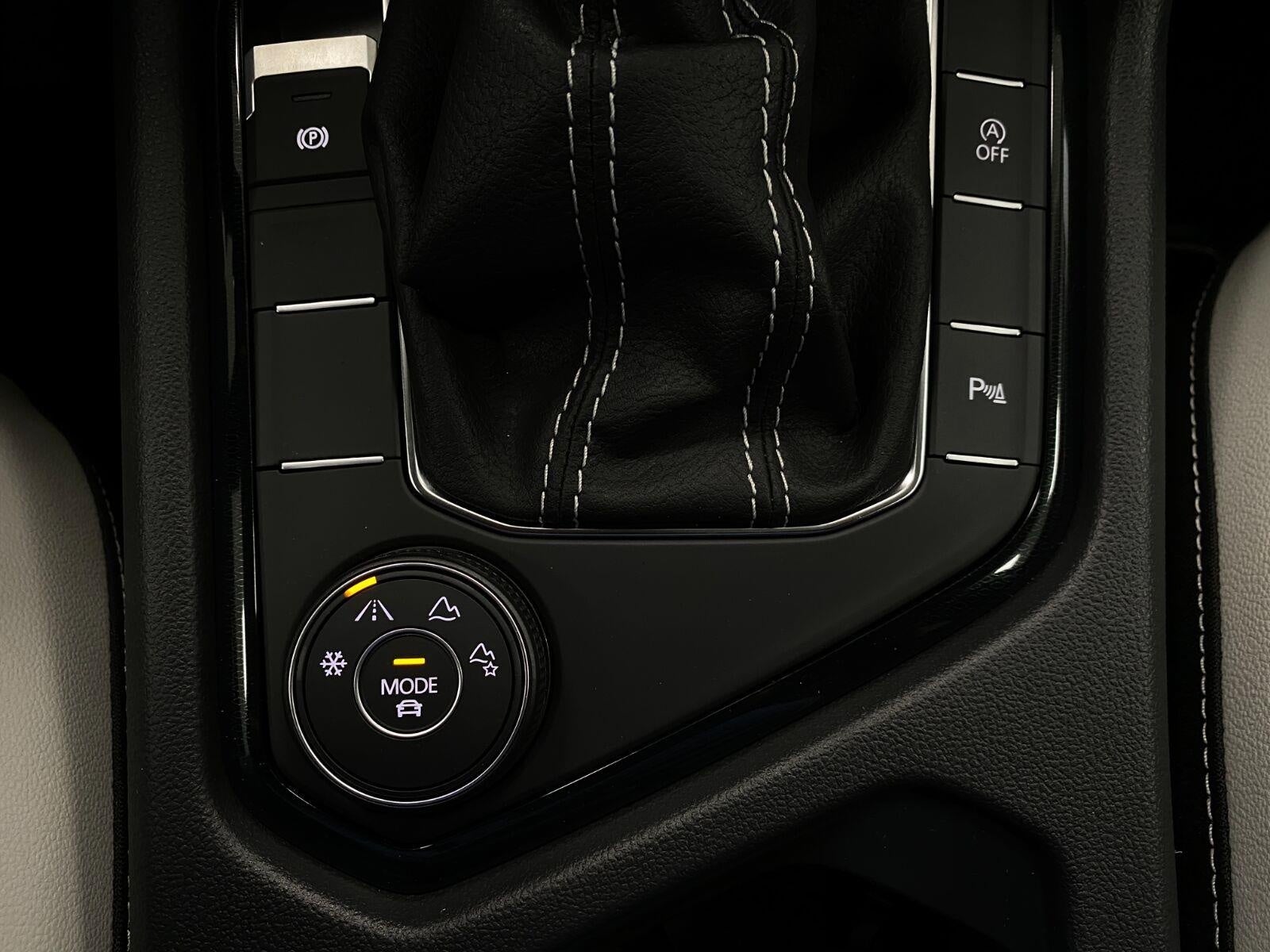 2026 Volkswagen Taos SE 4MOTION