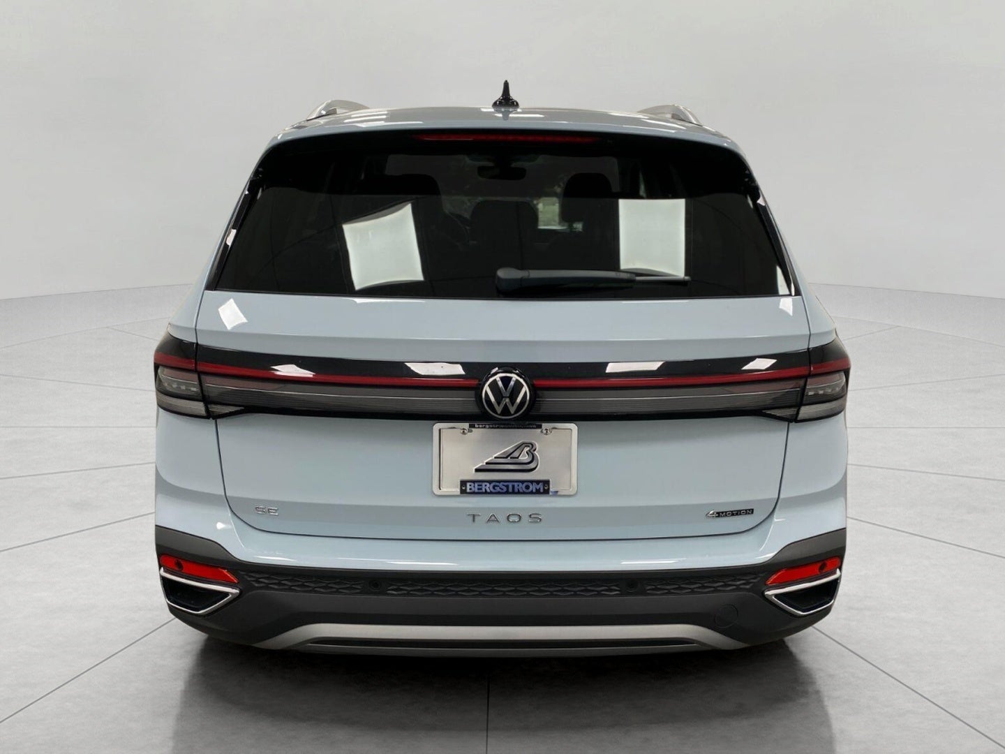 2026 Volkswagen Taos SE 4MOTION