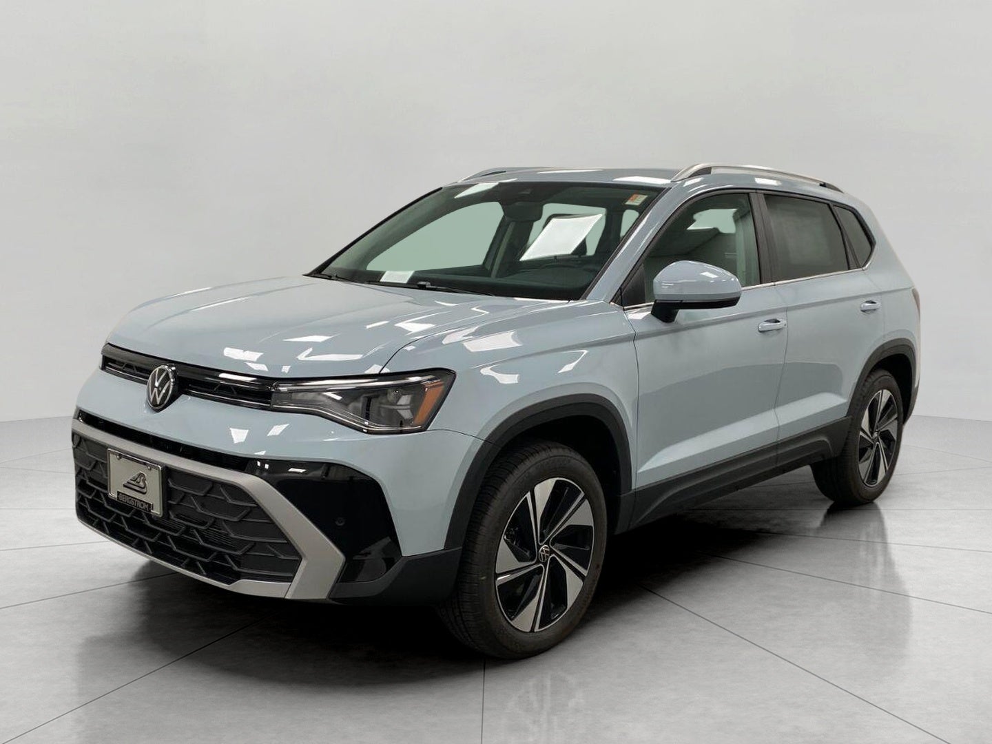 2026 Volkswagen Taos SE 4MOTION