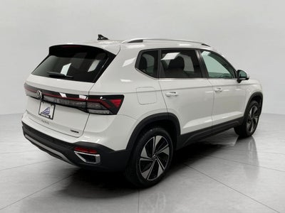 2025 Volkswagen Taos SE 4MOTION