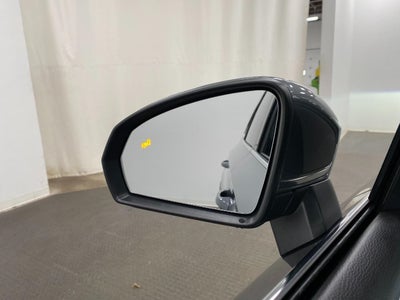 2025 Volkswagen Taos SE 4MOTION