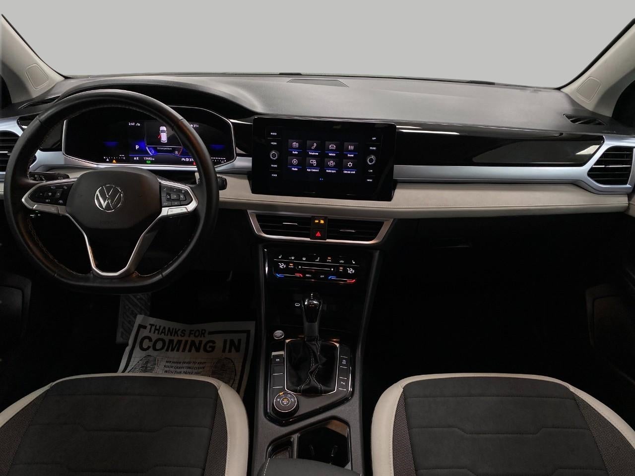 2025 Volkswagen Taos SE 4MOTION